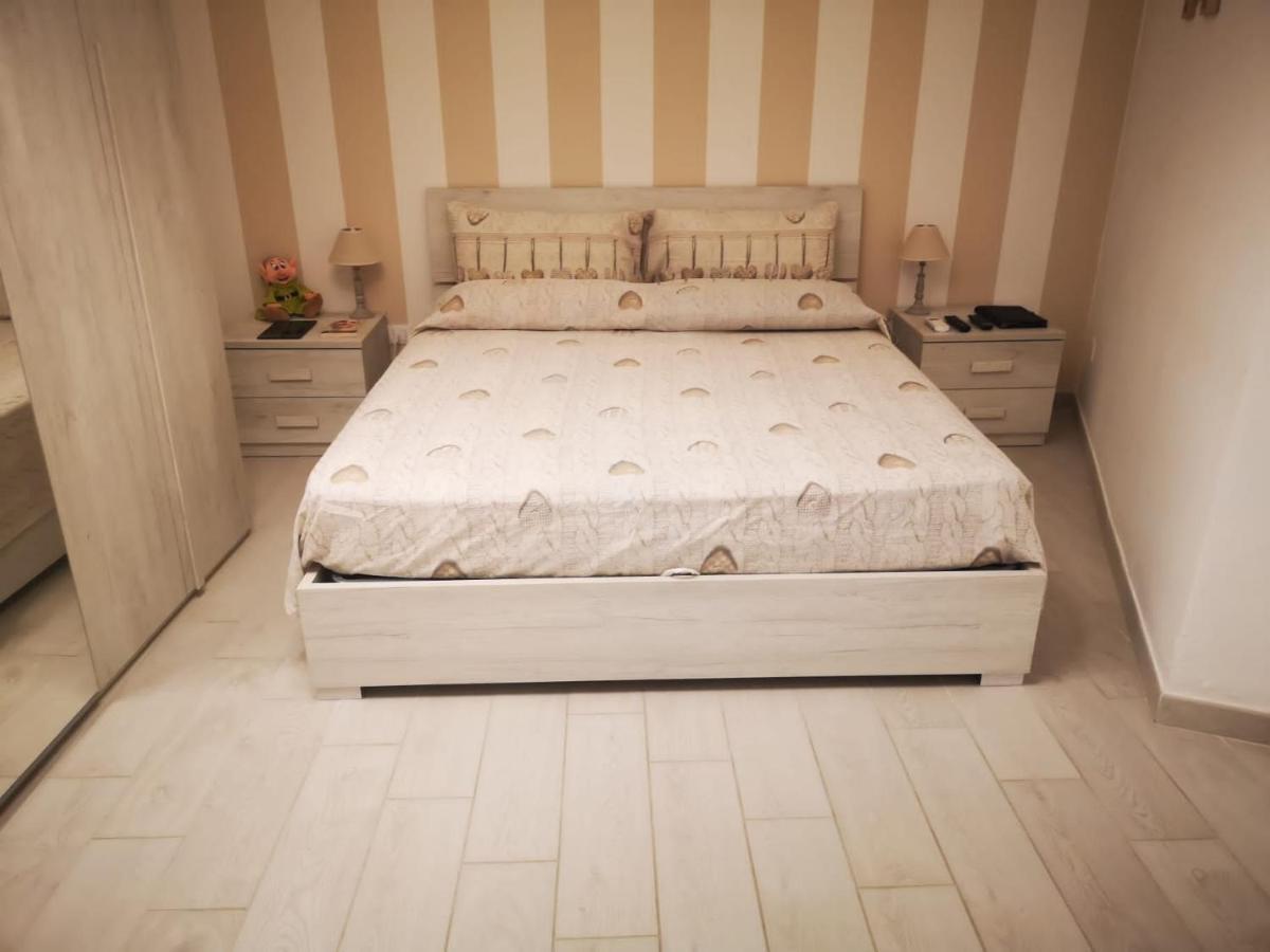 Apartament La Casetta Di Maria Santa Flavia Zewnętrze zdjęcie