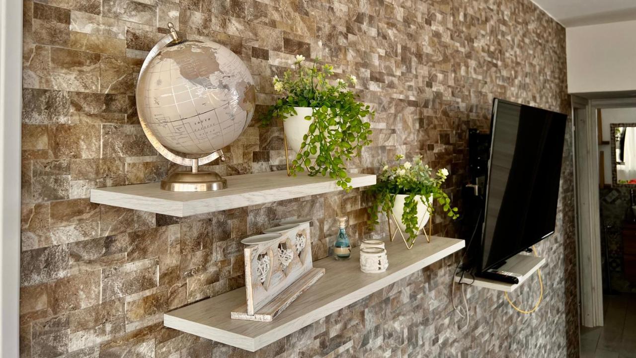 Apartament La Casetta Di Maria Santa Flavia Zewnętrze zdjęcie